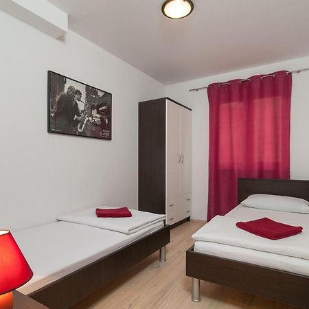 Apartment Bozan Omiš Kültér fotó